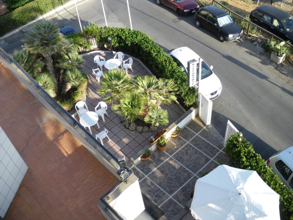 Hotel Neptunus ネットゥーノ エクステリア 写真
