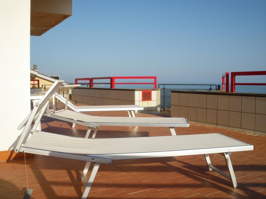 Hotel Neptunus ネットゥーノ エクステリア 写真