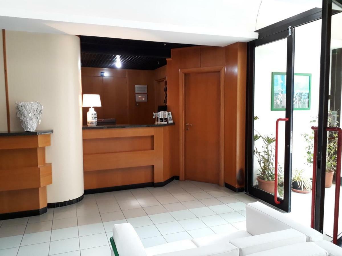 Hotel Neptunus ネットゥーノ エクステリア 写真